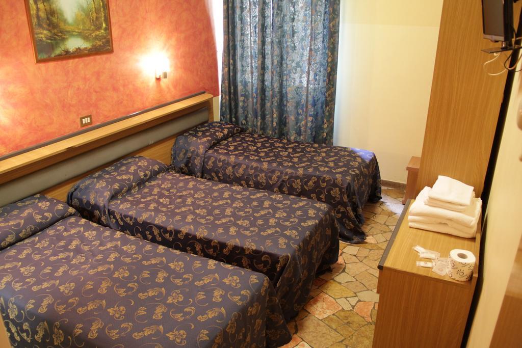 Hotel Del Sud Milano Exteriör bild
